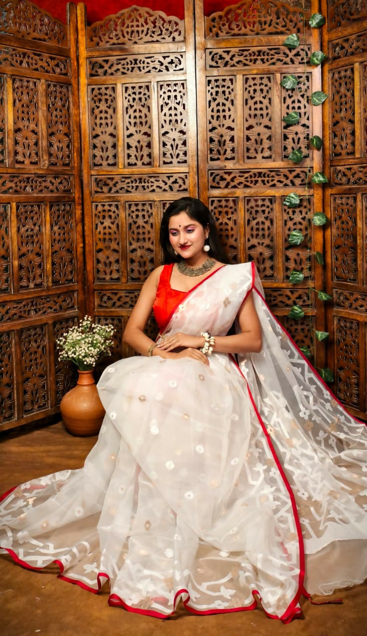 Handcrafted White Pure Organza Muslin Saree with Red Border & Floral Appliqué Work | Festive Bengali Saree | Includes Matching Red Blouse Piece