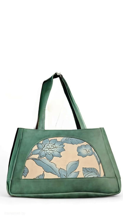 Unique pen Kalamkari design on a 6-inch semi-circular window bag-Womenn